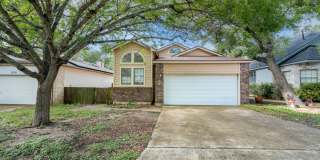 BEAUTIFULLY UPDATED 3-BEDROOM HOME IN TIMBER RIDGE Gallery 1