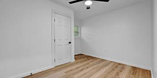 Top of the line 6 bed in West Campus!!! 1913!!! Gallery 23