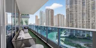 200 Biscayne Boulevard Way Gallery 32