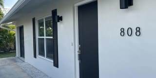 808 SE Degan Drive Gallery 1