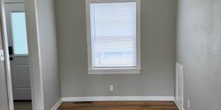 1311 S Jackson Avenue - 2 Gallery 4