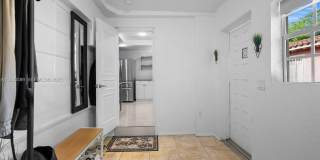 555 NE 73rd St Gallery 11
