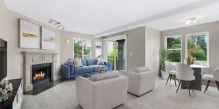 Charming 2BR Condo in Bothell Gallery 1