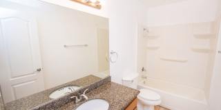 MOVE IN SPECIAL! $750 off first month rent! 2BR/1.5BA Condo! 2 parking spaces Gallery 19