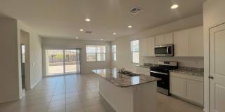 15645 W Desert Hollow Drive Gallery 3