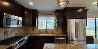 Beautiful Single Story Foxenwood Townhome in Orcutt with Easy Access to VSFB Gallery 17
