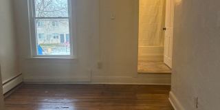 Spacious 2+ Bedroom House York City SD Gallery 13