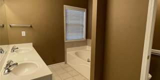 All Electric Home in Taylor Downs Gallery 14