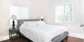 2 Bedroom 1 Bath Close to 4th Ave and Downtown Tucson Gallery 8
