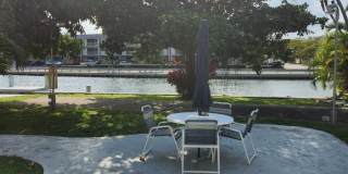 Stunning Apartment  at 467 Golden Isles Drive Gallery 16