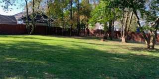 2 Bedroom 1 Bathroom Single Family on Double Lot Gallery 5