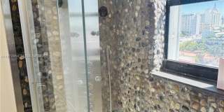1775 Washington Ave Gallery 19