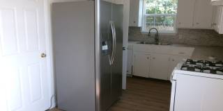 MOVE IN SPECIAL: $200 off of the first full month's rent! Very nice Home located in the Carrasland Area! Gallery 32