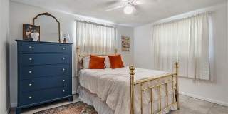 Beautiful and Spacious 2 bedroom 2 bath home Gallery 11