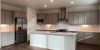 Exquisite 3 Bed 2.5 Bath Single Family Home Gallery 13