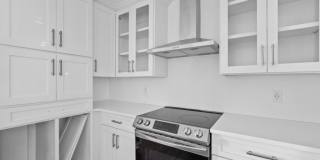 1744 Woodcliff Place NE Gallery 13