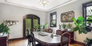 7256 Pershing Avenue - A Gallery 5
