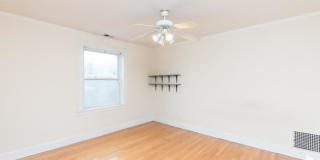 4919 North Hermitage 4919 North Hermitage Gallery 1