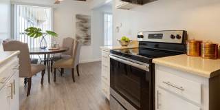 Three Crown Gallery 11