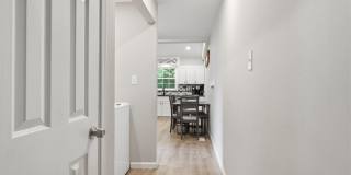 214 WASHINGTON Street Gallery 13