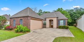 3 Bedroom Home In University Villas| Community Pool | Gated Community Gallery 17