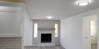 Canal Home 3 Bed 2 Bath Gallery 4