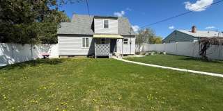 Ideally Located and Updated 4 Bed 2 Bath Fully-Fenced Home w/ Detached Garage/Shop! Gallery 24