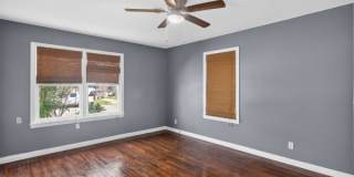 3223 Topeka St Gallery 16