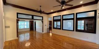 Prime Location 4 Bedroom 3 1/2 bath 2 garages! Gallery 8