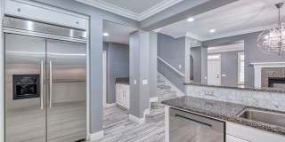 2682 Bungalow Place Gallery 1