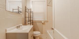 1 Bed 1 Bath apartment in Okc close to Plaza District! Gallery 28