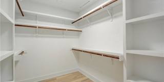 Light and Spacious Modern 3 bedroom Gallery 17