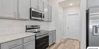 FULLY FENCED, UPGRADED 3/2/2 IN DESIRABLE PINE GROVE Gallery 13