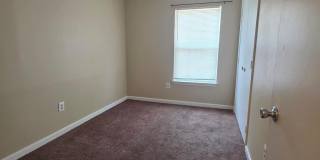 940 NEWINGTON Court Gallery 1