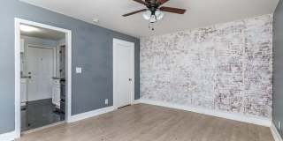 120 NE 1st Avenue Gallery 4