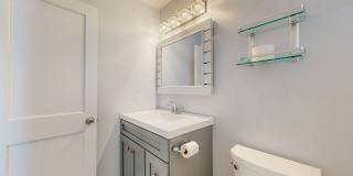 Serene 2 Bedroom 2 Bath Townhome in Windsor, CA with Carport Included! Gallery 32