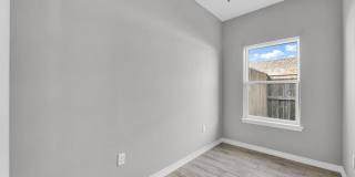 2713 Primrose Ave. Gallery 13