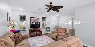 Charming 1 Bedroom Cottage-Style Home with Spacious Yard Charming 1 Bedroom Cottage-Style Home with Spacious Yard Gallery 8