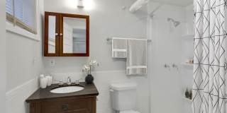 1357 & 1373 Cook Gallery 9