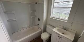 3 bed 1 bath single family home Gallery 5