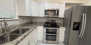 1405 Stone Mill Trce Gallery 1