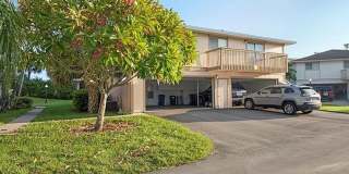 2 Bedroom Condo with One Car Garage Gallery 6