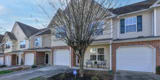 Updated 3 Bedroom Townhome in McAlister's Place Gallery 1