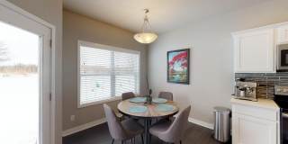 Fabulously Beautiful Townhome in NW Ankeny Gallery 7