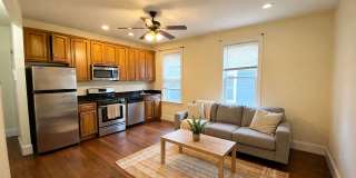 Renovated Gem near NEU!  Stainless Steel, Laundry in Unit, Cat OK! Gallery 1
