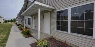 Gorgeous 3 Bedroom Townhome Gallery 3