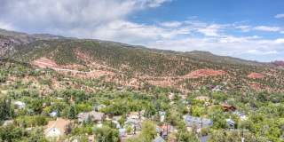 Manitou Cottage nestled in Nature Gallery 57