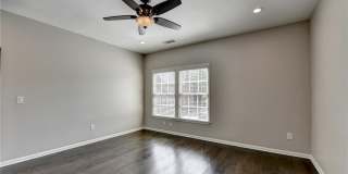 11653 Parkside Avenue Gallery 39