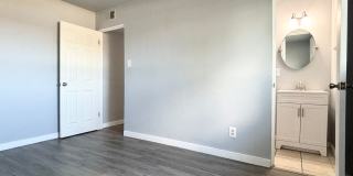 Cozy Rambler with Huge Yard! Gallery 13