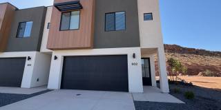 BRAND NEW TOWNHOME FOR RENT BY CRIMSON CLIFFS! Gallery 1